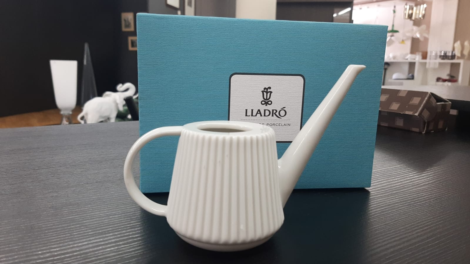 Annaffiatoio per olio profumato - Lladrò - immagine 5